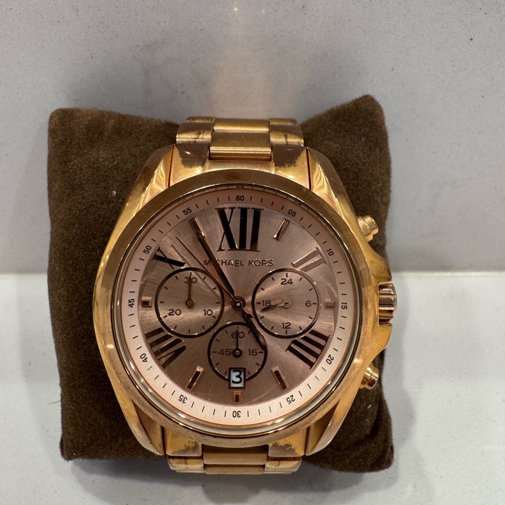 Michael Kors rose gold watch
